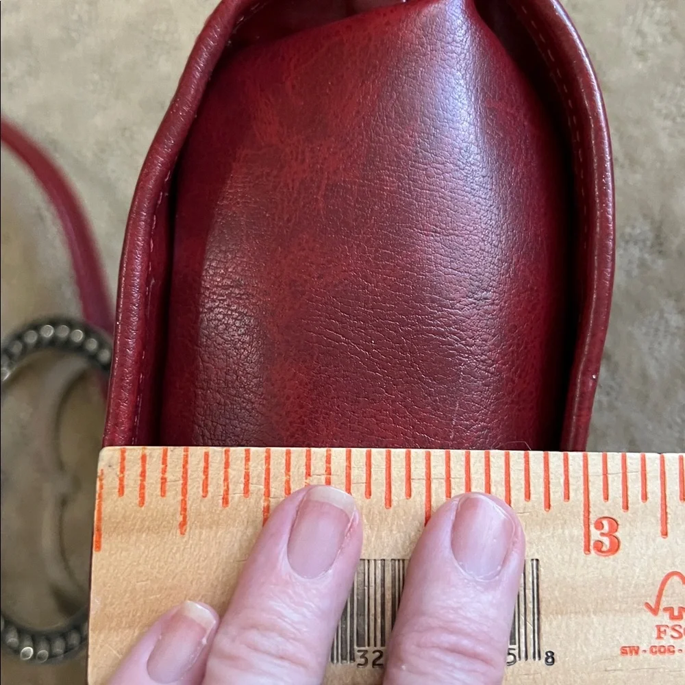 Red Embossed Leather Bucket Bag Metal Heart Handles Crossbody Handbag Purse - Picture 9 of 11